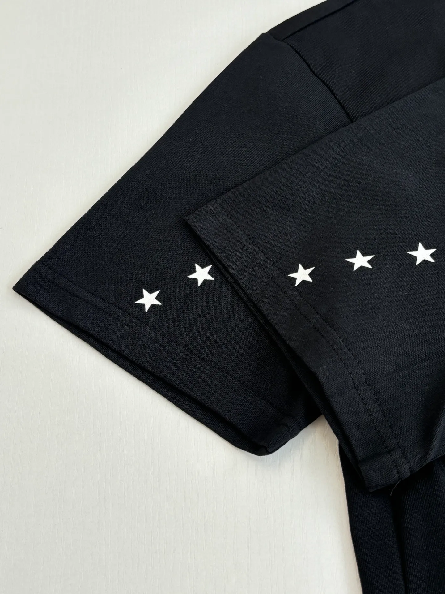 Moncle*/ T 4581 ， 100% 180 ， 1*1 260 ， ， 。 Size：S/M/L/XL